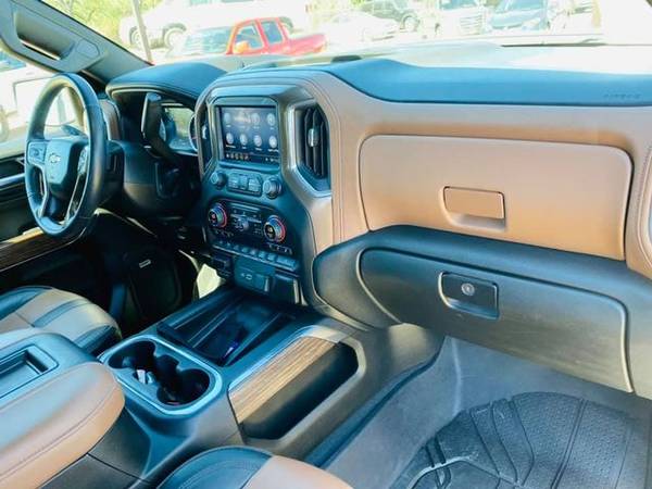 2019 Chevrolet Silverado 1500 Crew Cab - Financing Available! - cars... for sale in Weslaco, TX – photo 19