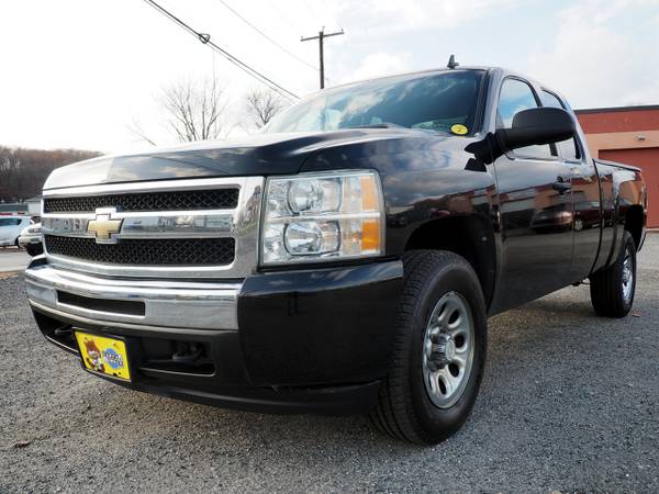 2009 Chevrolet Silverado X-Cab 4X4 Auto Air 1-Owner Only 35k - cars... for sale in Warwick, RI – photo 2