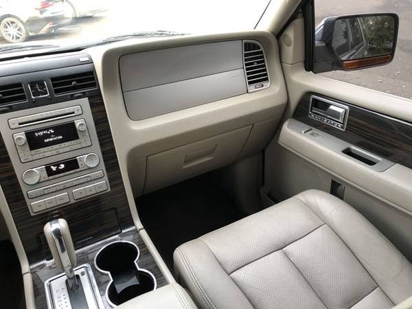 2008 Lincoln Navigator-101627 Miles! - cars & trucks - by dealer -... for sale in Woodinville, WA – photo 12