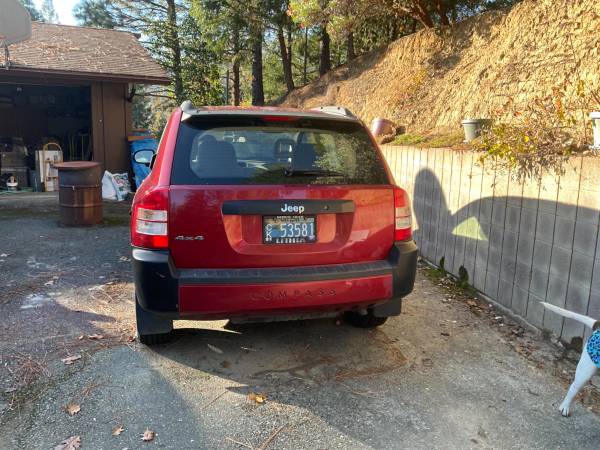 2007 Jeep Compass 4WD - cars & trucks - by owner - vehicle... for sale in Gold Hill, OR – photo 8