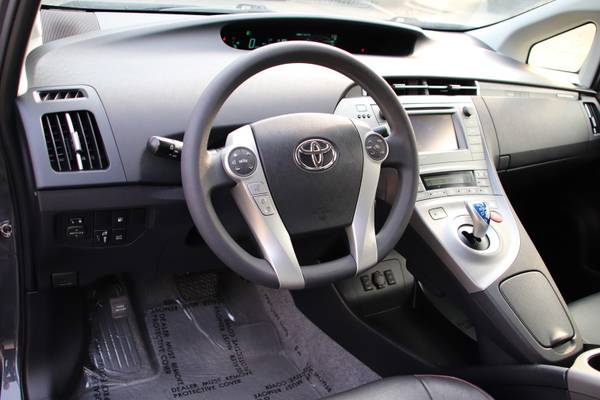 2015 Toyota Prius Plugin Hybrid Advanced Hatchback hatchback Gray -... for sale in Colma, CA – photo 6