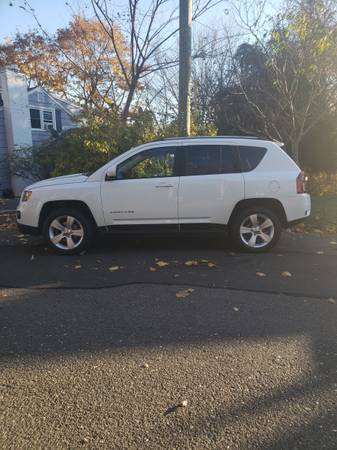 2016 JEEP COMPASS 4X4 36K ORIGINAL MILES - cars & trucks - by owner... for sale in Hamden, CT – photo 2
