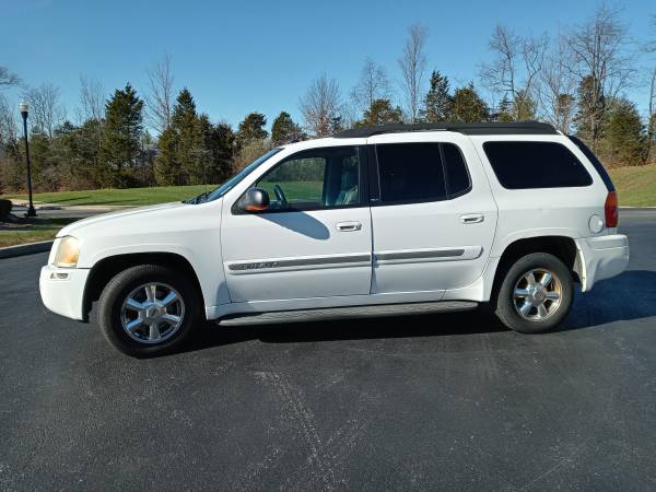2004 GMC Envoy XL 4 WD - cars & trucks - by dealer - vehicle... for sale in Bloomington, IN – photo 14
