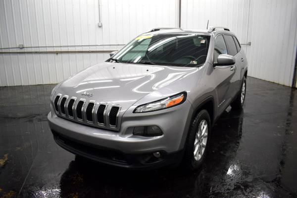2015 Jeep Cherokee Latitude 4WD - cars & trucks - by dealer -... for sale in Marne, MI – photo 4