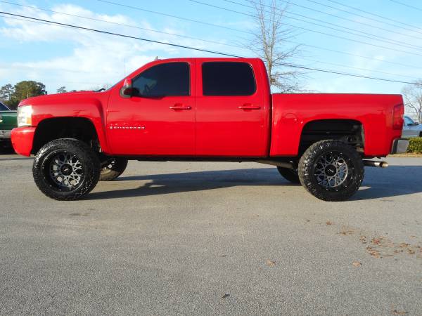 SILVERADO LIFTED LTZ - - by dealer - vehicle for sale in Winterville, NC – photo 8
