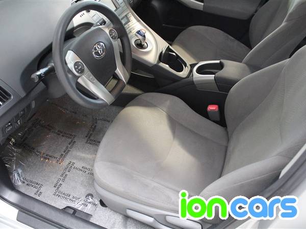 2012 Toyota Prius 3 Three Hatchback 4D - cars & trucks - by dealer -... for sale in Oakland, CA – photo 10