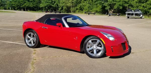**** 2006 PONTIAC SOLSTICE CONVERTIBLE **** - cars & trucks - by... for sale in Osage Beach, MO – photo 10
