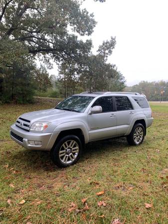2004 toyota 4 runner v8 4x4 - cars & trucks - by owner - vehicle... for sale in Tupelo, MS – photo 3