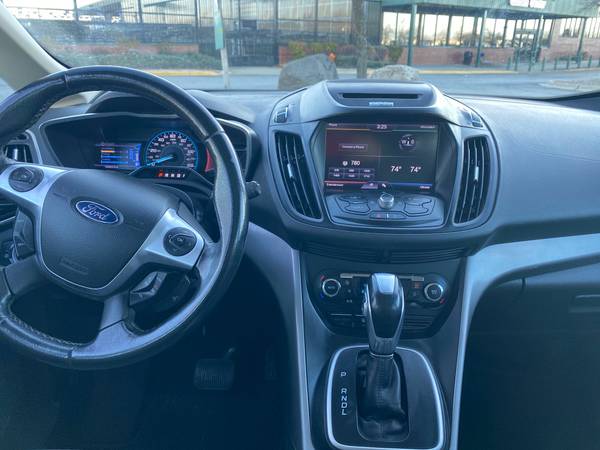 2013 FORD C-MAX SE HYBIRD - cars & trucks - by dealer - vehicle... for sale in Independence, IL – photo 6