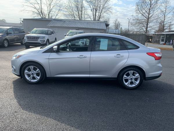 2014 Ford Focus SE (174905) - cars & trucks - by dealer - vehicle... for sale in Newton, IL – photo 2