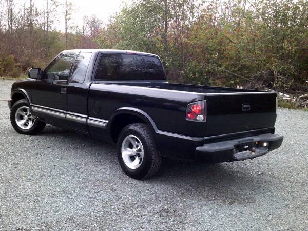 2001 Chevrolet Chevy S-10 Base 2dr Extended Cab 2WD SB CASH DEALS ON... for sale in Lake Ariel, PA – photo 4