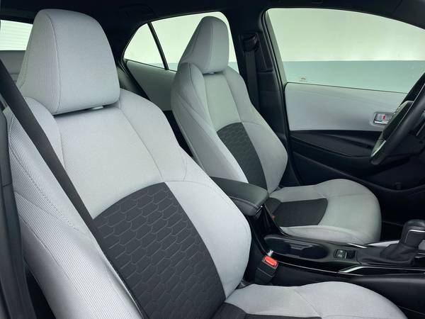 2019 Toyota Corolla Hatchback SE Hatchback 4D hatchback White - -... for sale in San Bruno, CA – photo 18