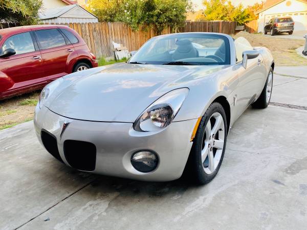 2006 pontiac solstice - cars & trucks - by owner - vehicle... for sale in Delano, CA – photo 2