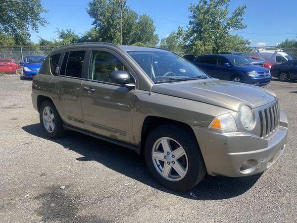 2007 Jeep Compass Sport SUV 4D EZ-FINANCING! - cars & trucks - by... for sale in Garfield, NY – photo 3
