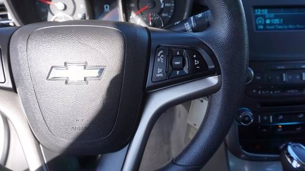 2014 Chevrolet Malibu - - cars & trucks - by dealer - vehicle... for sale in Milford, OH – photo 19