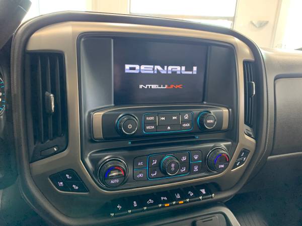 2017 GMC Sierra 2500HD Denali - - by dealer - vehicle for sale in Springfield, IL – photo 16