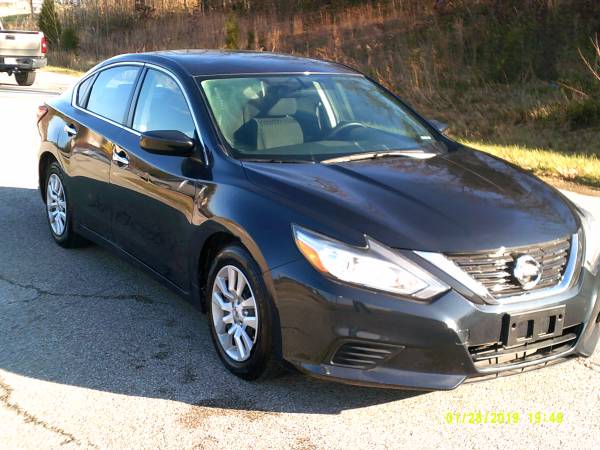 2018 NISSAN ALTIMA --33K MILES - cars & trucks - by dealer - vehicle... for sale in Louisville, KY – photo 2