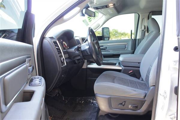 15842 - 2018 Ram 2500 Crew Cab Big Horn 4WD Diesel CARFAX 1-Owner for sale in Phoenix, AZ – photo 20