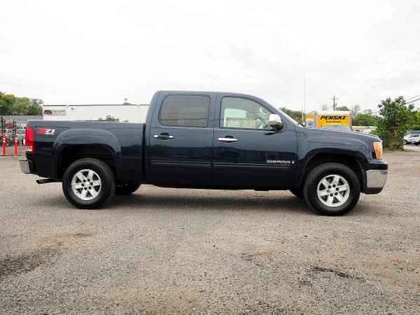 2007 GMC Sierra SLE Crew Cab 4X4 Auto Air Full Power Super Nice for sale in West Warwick, CT – photo 5