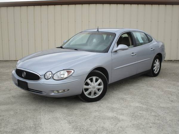 2005 Buick LaCrosse CX - - by dealer - vehicle for sale in Wilmington, OH – photo 4