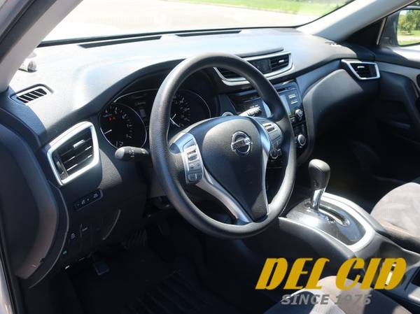 Nissan Rogue SV !!! 60k Miles, Clean Carfax, Backup Camera !!! 😎 -... for sale in New Orleans, LA – photo 8