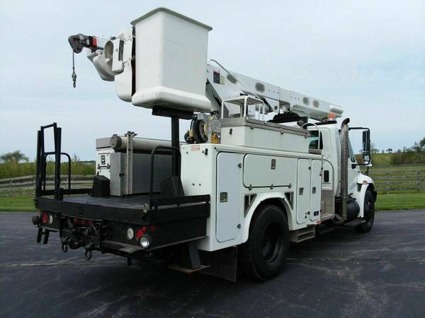 50' 2008 International 4300 Altec Bucket Truck Diesel Material... for sale in Gilberts, MN – photo 7