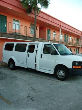 2005 CHEVY EXPRESS 1-TON for sale in New Port Richey , FL – photo 2