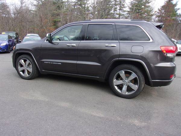 2014 Jeep Grand Cherokee Overland 4x4 4dr SUV WE CAN FINANCE ANY... for sale in Londonderry, NH – photo 9