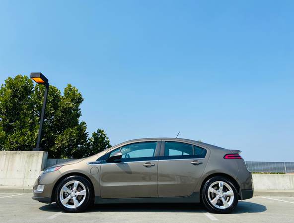 2015 CHEVY CHEVROLET VOLT PREMIUM*ELECTRIC DRIVE*LOW MILE*EXTRA... for sale in San Jose, CA – photo 2