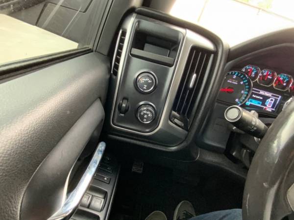 2017 Chevrolet Silverado 1500 4WD Crew Cab 143 5 LT w/2LT - cars & for sale in El Paso, TX – photo 13