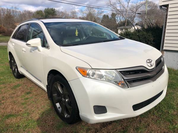 Toyota Venza 2013 Awd 6 Cylinders 74K Miles ***Drives New*** - cars... for sale in Norwich, CT – photo 2