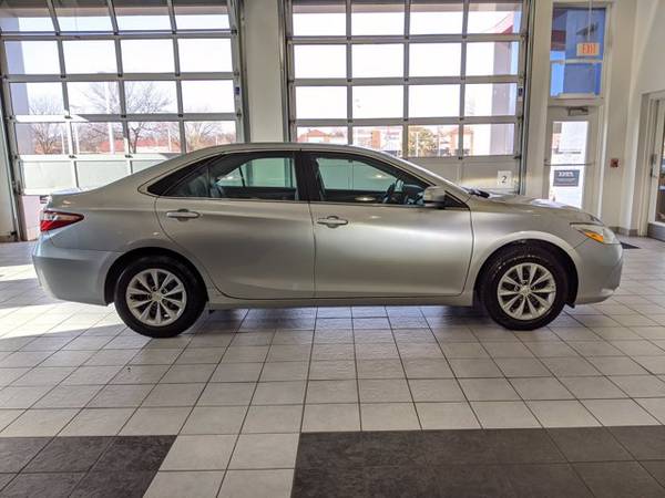 2015 Toyota Camry LE SKU:FU103378 Sedan - cars & trucks - by dealer... for sale in Libertyville, IL – photo 5