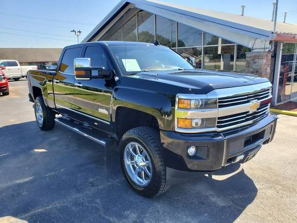 2015 Chevrolet Silverado 2500 HD Crew Cab 4WD High Country Pickup 4D 8 for sale in Harrisonville, MO – photo 2