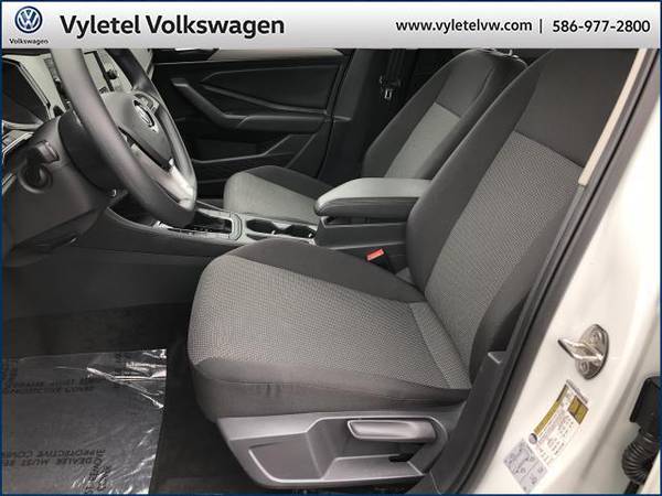 2020 Volkswagen Jetta sedan S Auto w/ULEV - Volkswagen Pure White for sale in Sterling Heights, MI – photo 14
