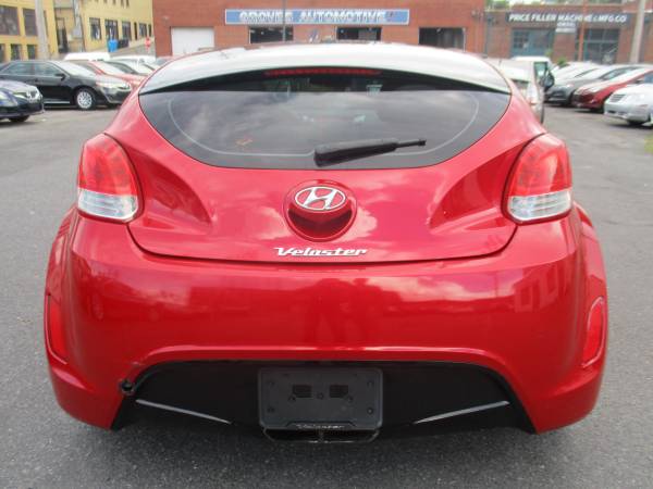 2013 Hyundai Veloster Base **3dr/Sunroof/Cold AC & Clean Title** -... for sale in Roanoke, VA – photo 6