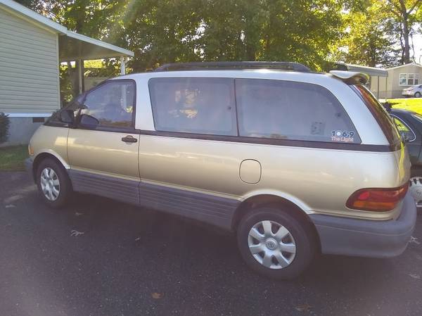 1996 TOYOTA PREVIA for sale in Candler, NC – photo 2