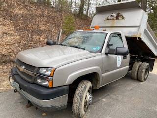 2005 chevy one ton dump for sale in Wolfeboro Falls, NH – photo 3