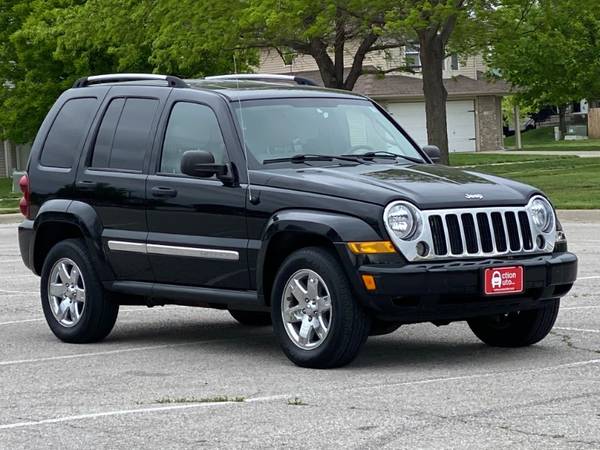 2005 Jeep Liberty Limited 4WD - - by dealer - vehicle for sale in Council Bluffs, NE – photo 6