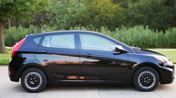Great Deal ! 2016 Hyundai Accent SE 7.6k Muse See! Hatchback for sale in Dallas, TX – photo 8