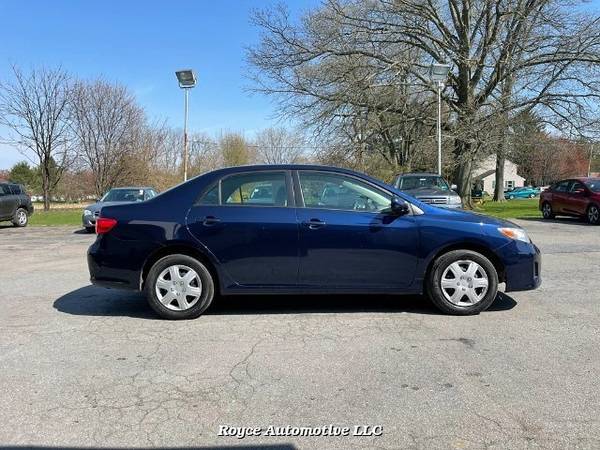 2011 Toyota Corolla LE 4-Speed AT - - by dealer for sale in Lancaster, PA – photo 11