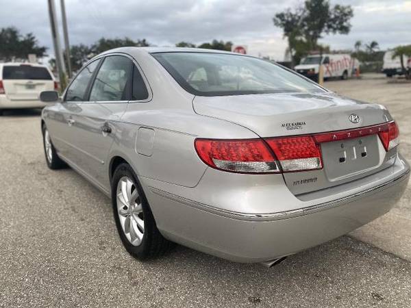 2006 Hyundai Azera 4dr Sdn Limited - cars & trucks - by dealer -... for sale in Cape Coral, FL – photo 5