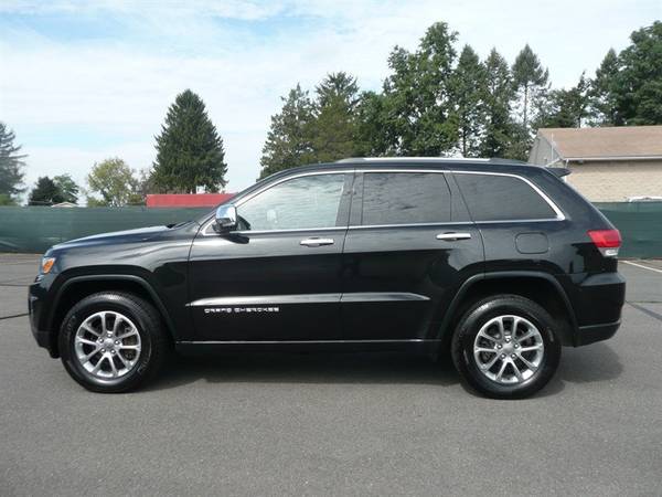 2015 Jeep Grand Cherokee Limited for sale in East Windsor, IL – photo 2