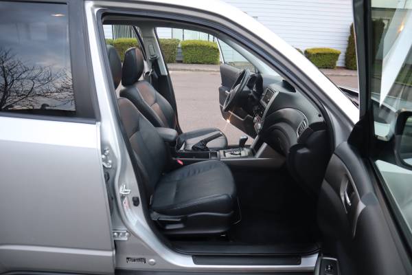 2011 Subaru Forester Touring - LEATHER / NAVIGATION / ONLY 81K... for sale in Beaverton, WA – photo 19