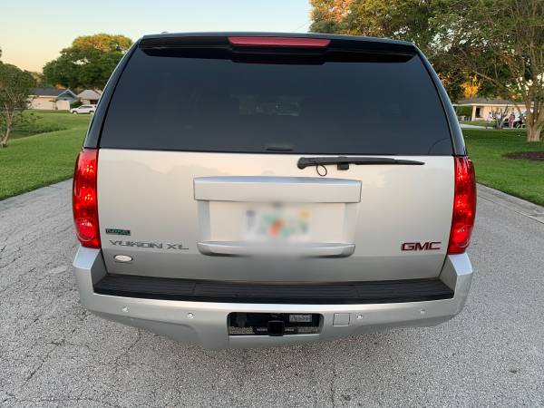 2011 GMC Yukon XL Excellent Condition for sale in Clearwater, FL – photo 7