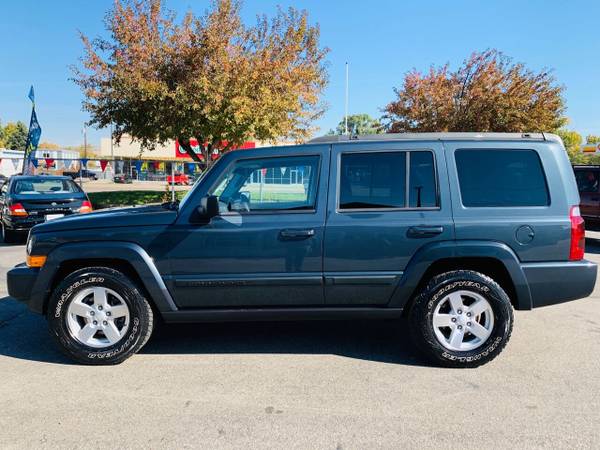 2008 Jeep Commander Sport 4X4 3rd Row Seating V-6 for sale in Garden City, ID – photo 4