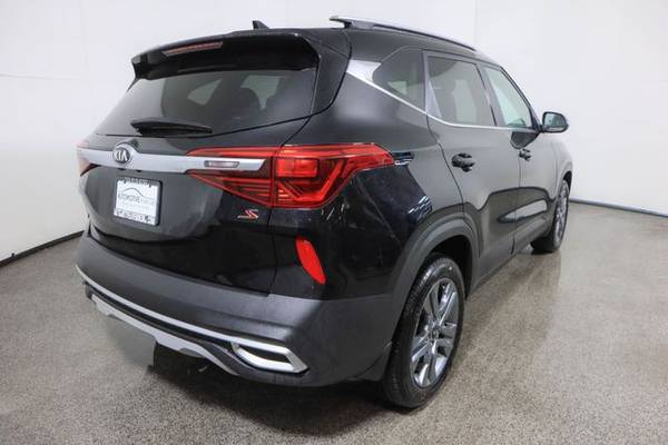 2021 Kia Seltos, Cherry Black - - by dealer - vehicle for sale in Wall, NJ – photo 5