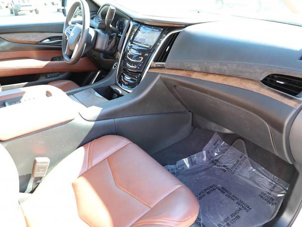 2017 Cadillac Escalade Premium Luxury 6.2L V8 *4x4* SUV ALL FRESH... for sale in Spokane, WA – photo 22