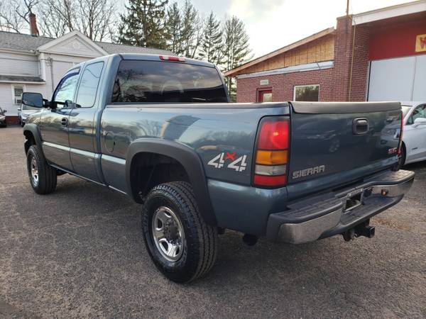 2006 GMC Sierra 2500HD 6.6 Duramax 1 Owner 56 Service... for sale in East Windsor, CT – photo 2