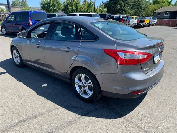 2014 Ford Focus SE 4dr Sedan - cars & trucks - by dealer - vehicle... for sale in Albany, OR – photo 5