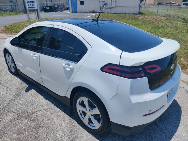 2012 Chevy Volt Hybrid Hackback GORGEOUS ONE-OWNER - cars & for sale in Clearwater, FL – photo 5